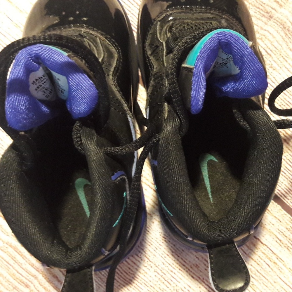Nike boy's high top black purple green sneaker - Picture 6 of 13